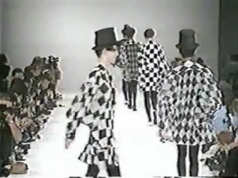 COMME des GARCONS 花柄　ポンチョ　 00SS archive From the Corporate Priestess Archive: Comme des Garcons spring