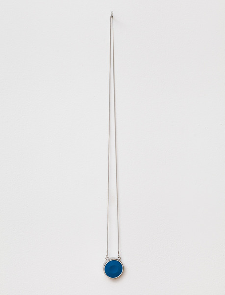 Anna-Sophie Berger, ultramarinblau, 2014 Anna-Sophie Berger, ultramarinblau, 2014