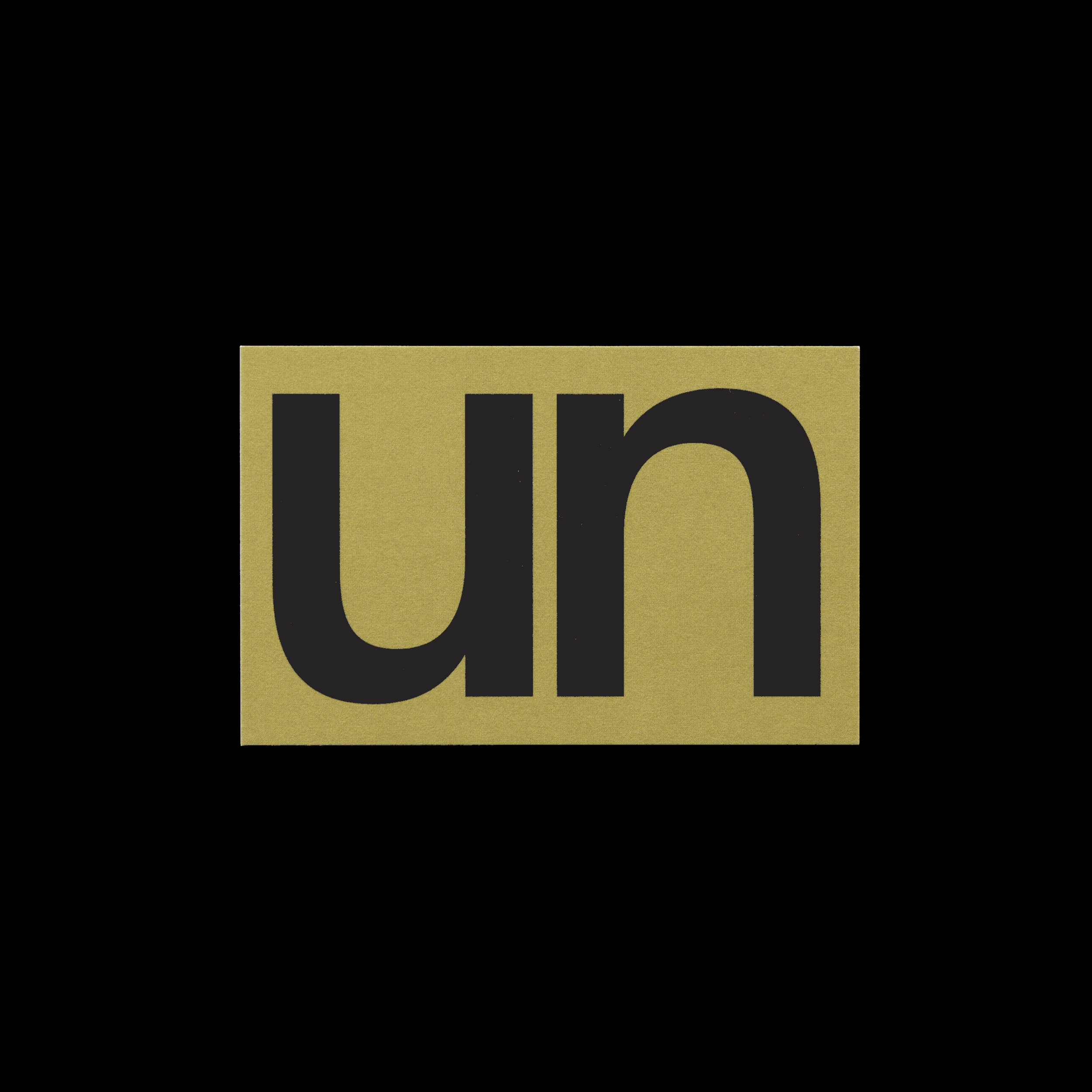 Playfull business card which is readable from both sides, thanks to small cap helvetica neue letters «u» and «n».