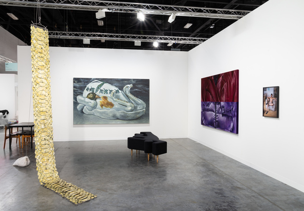 2019.12 Anna-Sophie Berger, Elaine Cameron-Weir, Issy Wood: Art Basel Miami Beach, Art Basel Miami Beach, 2019 2019.12 Anna-Sophie Berger, Elaine Cameron-Weir, Issy Wood: Art Basel Miami Beach, Art Basel Miami Beach, 2019