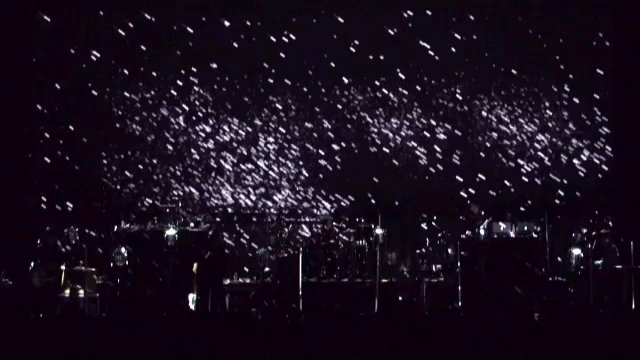 metafive_live2_4.gif