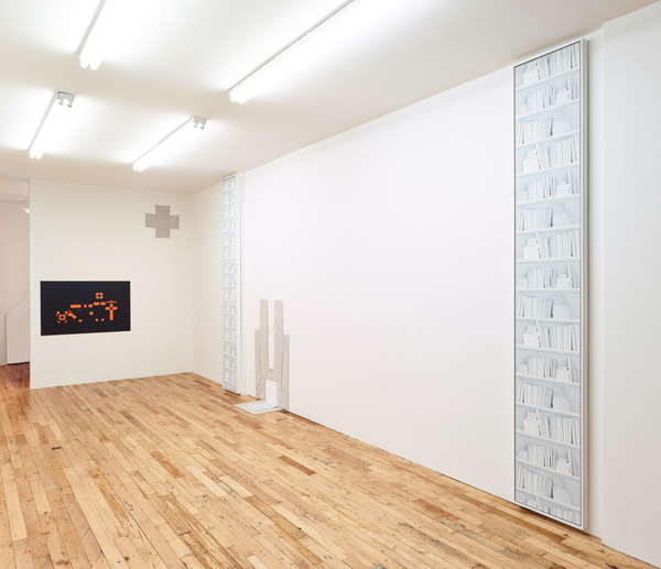 2013.01 Snout to Tail : Anna-Sophie Berger, Zak Kitnick, Sean Paul, Snout to Tail, Installation view, 2013 2013.01 Snout to Tail : Anna-Sophie Berger, Zak Kitnick, Sean Paul, Snout to Tail, Installation view, 2013