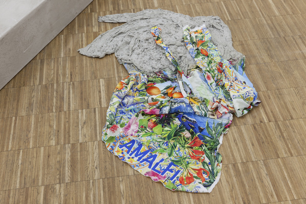 Anna-Sophie Berger, Concrete Coat (Amalfi), 2016 Anna-Sophie Berger, Concrete Coat (Amalfi), 2016